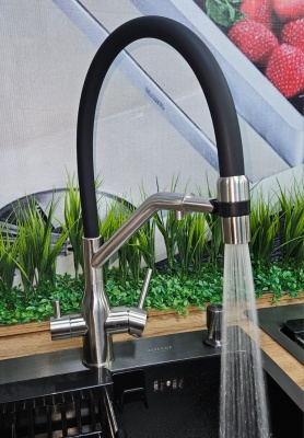 Смеситель с гибким изливом MILANI AN-Satin